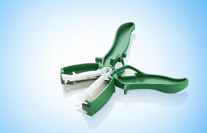 Disposable umbilical cord clamps